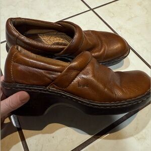 BOC brown leather clogs size 8/39